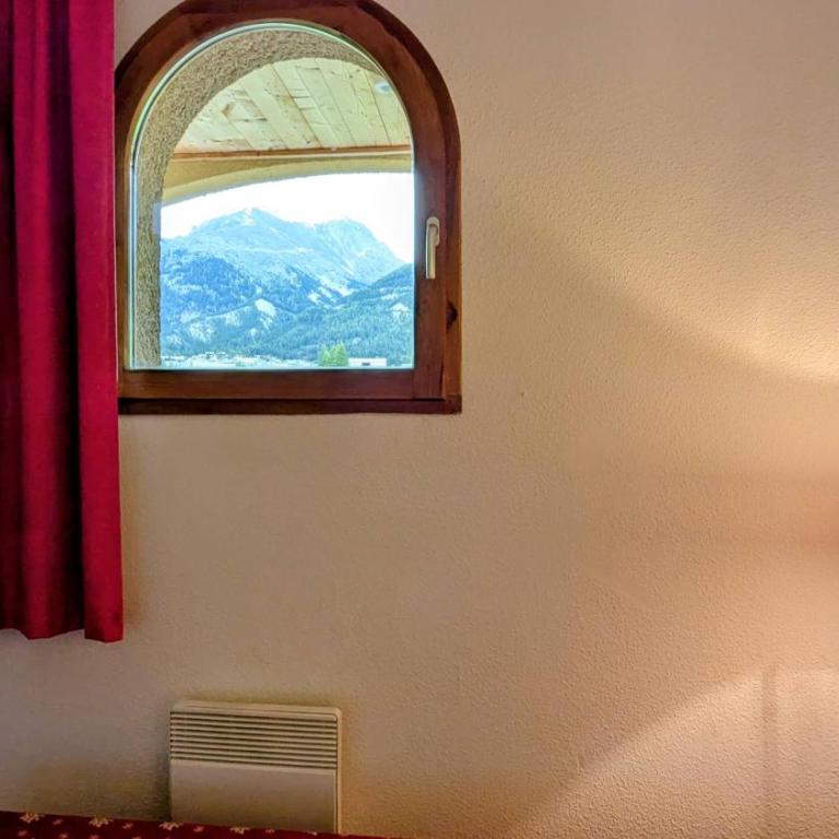 Appartement 3 pieces 6 personnes, 2 chambres, wifi fibre gratuit, piscine l'été et au pied des pistes l'hiver - Appartement 2 Chambres avec Vue sur la Montagne - 8