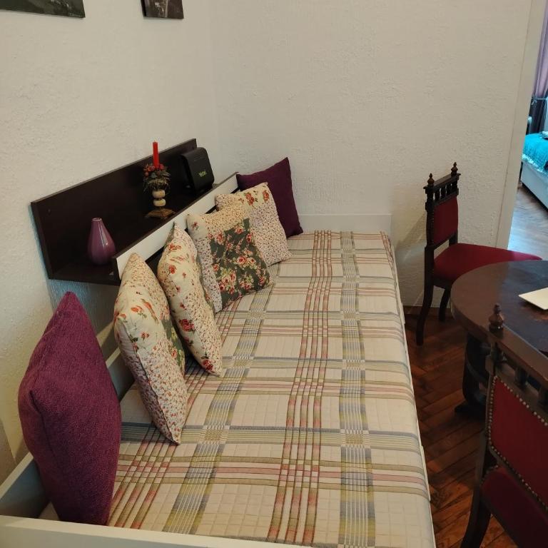 Cozy Downtown Apartment - Apartment - 3