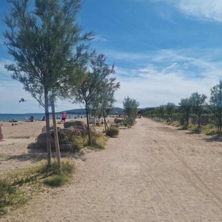 T4 Pro et Famille - Plage - Base Nature - Tout à pied - Parking - Commerces - Appartamento con 3 Camere da Letto - 23