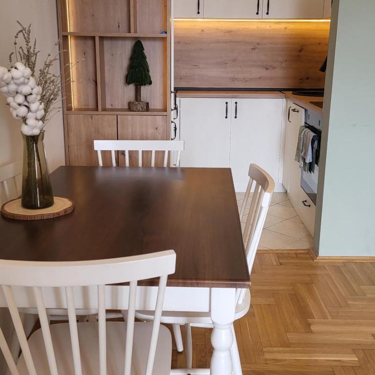 Cozy Apartment with Ljubovic View - Apartman sa 1 Spavaćom Sobom - 1
