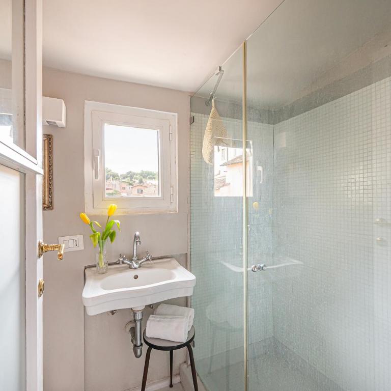 Trilussa Luxury Apartment - Heart of Trastevere - Appartamento con 3 Camere da Letto - 30