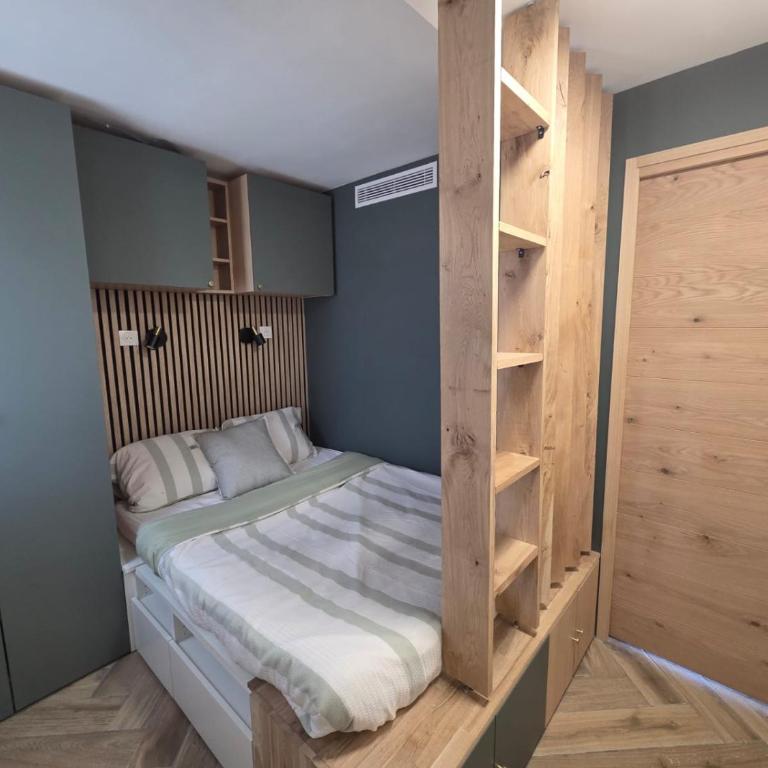 Cap Esterel Appart T2 Vue Mer Climatisé 4-5 personnes - Proche Plage et Commerces avec jardin, Parking gratuit, WiFi, 5 acces piscine - - Appartement 2 Chambres - Vue sur Mer - 8
