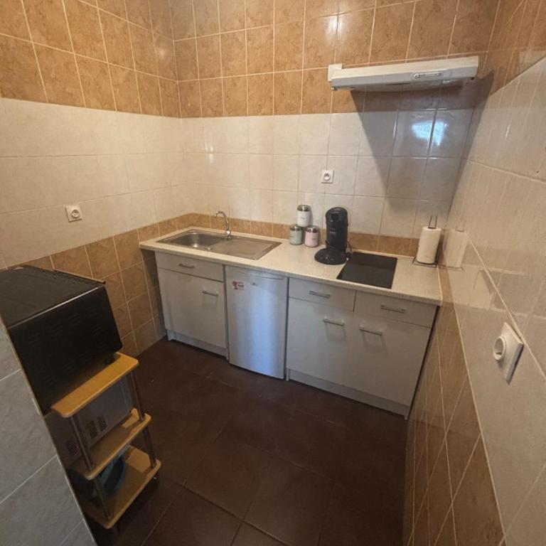appartement tout équipé proche de la gare de Narbonne - Appartamento con 1 Camera da Letto - 3