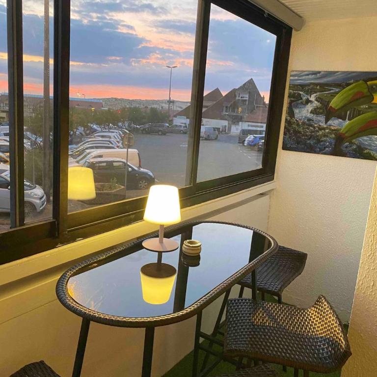 Appartement bord de mer avec parking gratuit - Two-Bedroom Apartment - 11