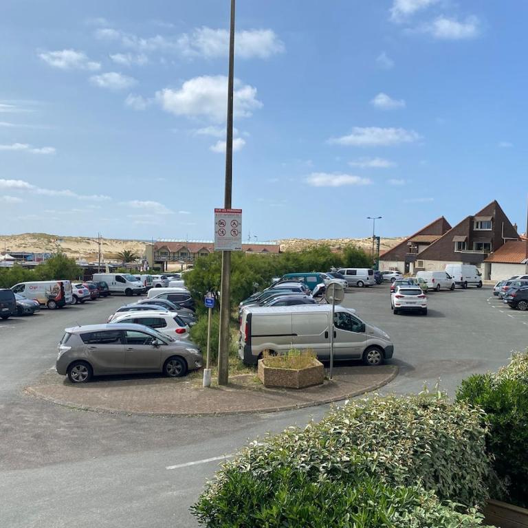 Appartement bord de mer avec parking gratuit - Two-Bedroom Apartment - 34
