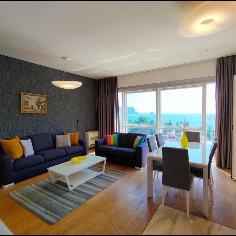 Comfy sea view apartment in hotel Tre canne-center of city-near beach - Two-Bedroom Apartment - 23