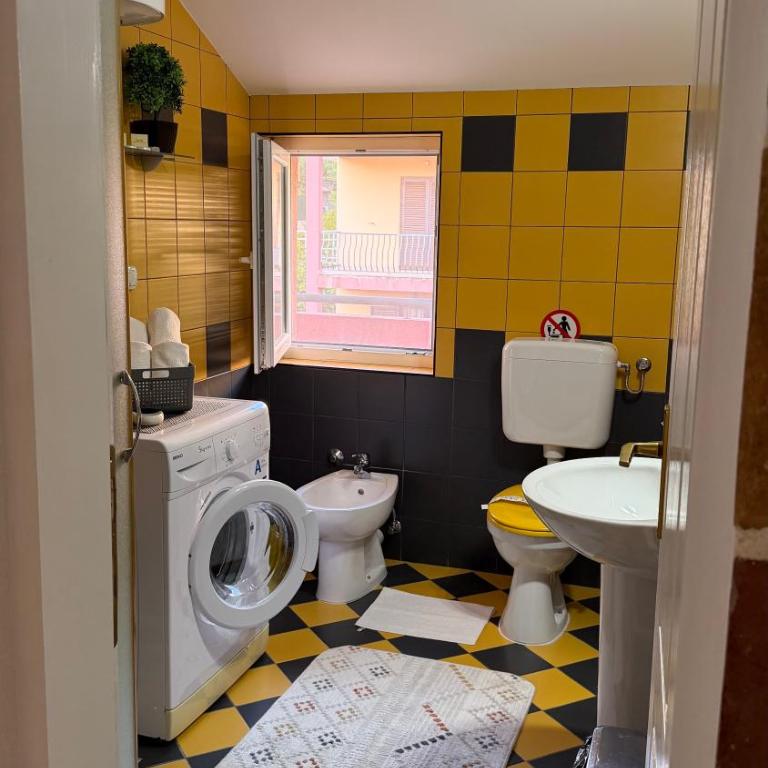 Grand Apartments Scepanovic - Comfort One-Bedroom Apartment with Balcony and Sea View - 4