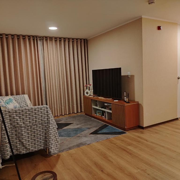 Depa moderno al lado del Mall Comas - Apartamento de 3 dormitorios - 4