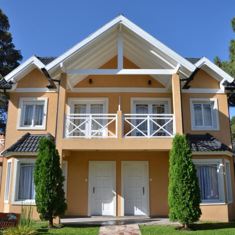 Picun Cuyen - Three-Bedroom Townhouse - 49