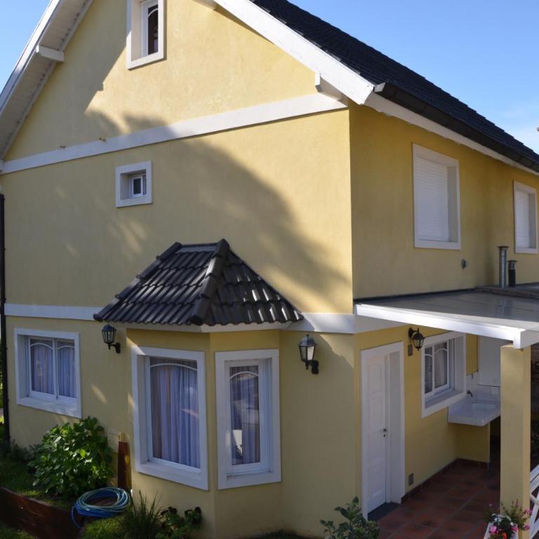 Picun Cuyen - Three-Bedroom Townhouse - 47