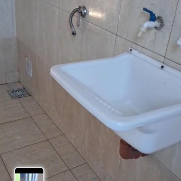 Casa céntrica de 2 dormitorios - Casa con 1 dormitorio - 4