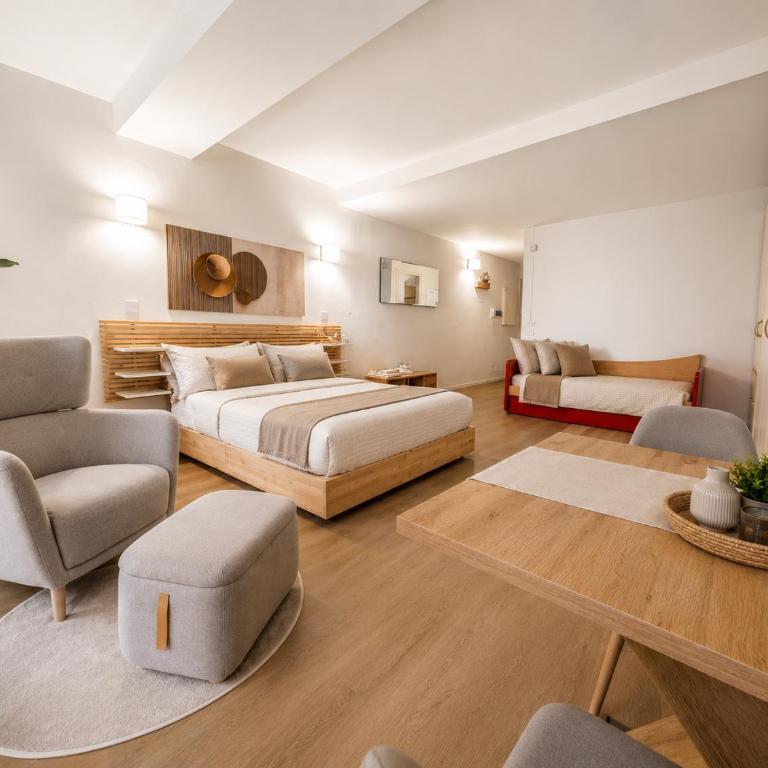 TIMELESS HOME Deluxe Cinema Suite - Monolocale King Deluxe - 1