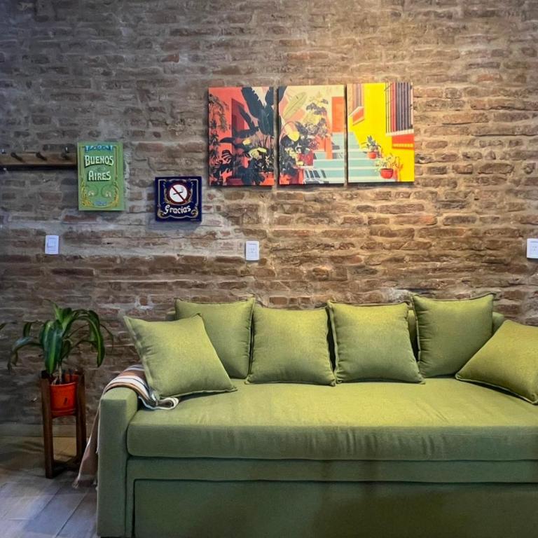 Loft con patio frente a Mercado San Telmo, 2 baños - Apartamento de 1 dormitorio - 2
