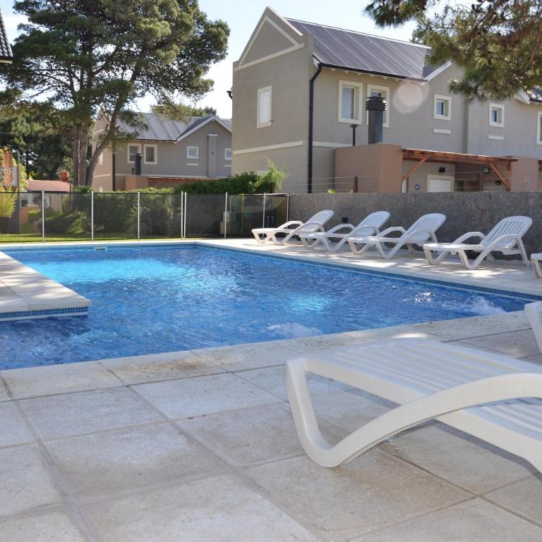 Picun Cuyen - Three-Bedroom Townhouse - 24