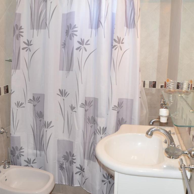 Picun Cuyen - Three-Bedroom Townhouse - 19