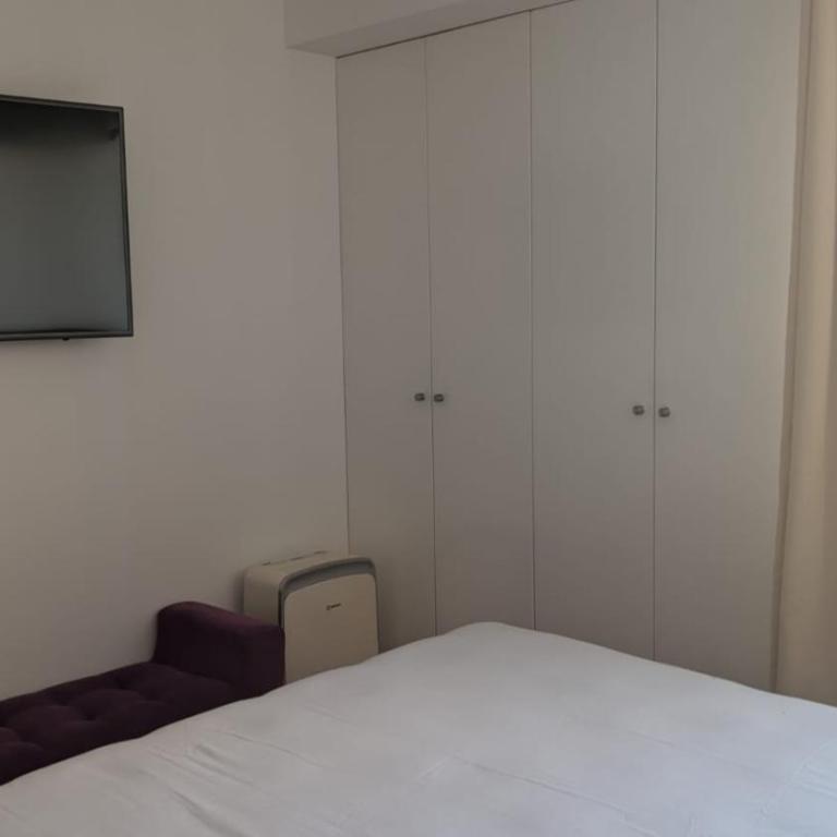 Lovely Apartment Miraflores - Three-Bedroom Apartment - 4