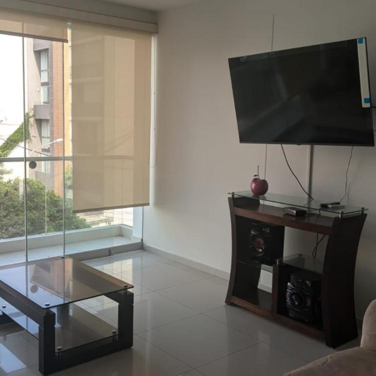 Lovely Apartment Miraflores - Three-Bedroom Apartment - 21