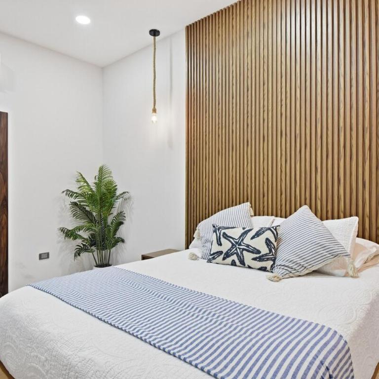 Cozy, Pinos Beach Access, lux Tower in Olas altas - One-Bedroom Apartment - 13
