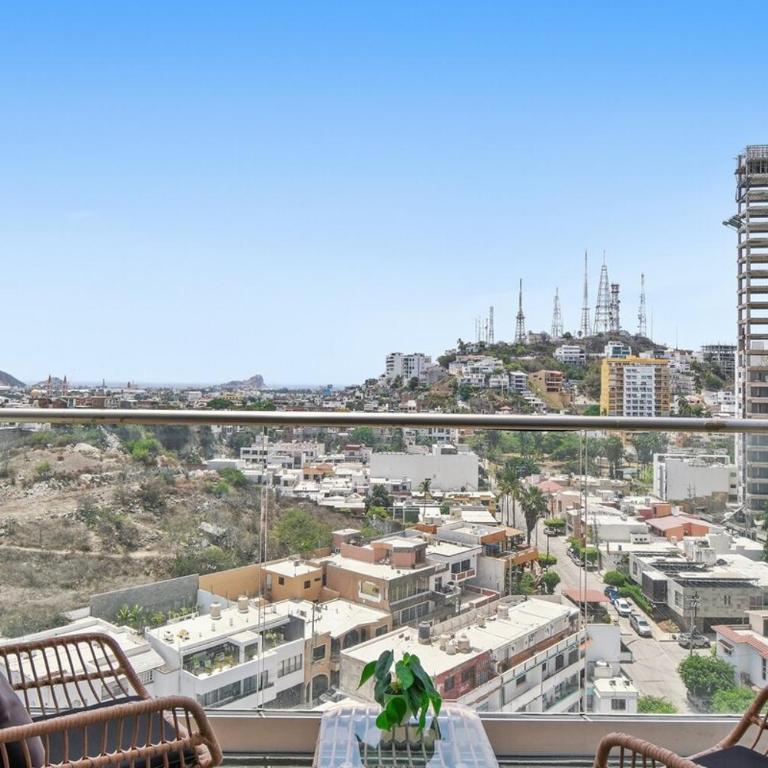 Cozy, Pinos Beach Access, lux Tower in Olas altas - One-Bedroom Apartment - 15
