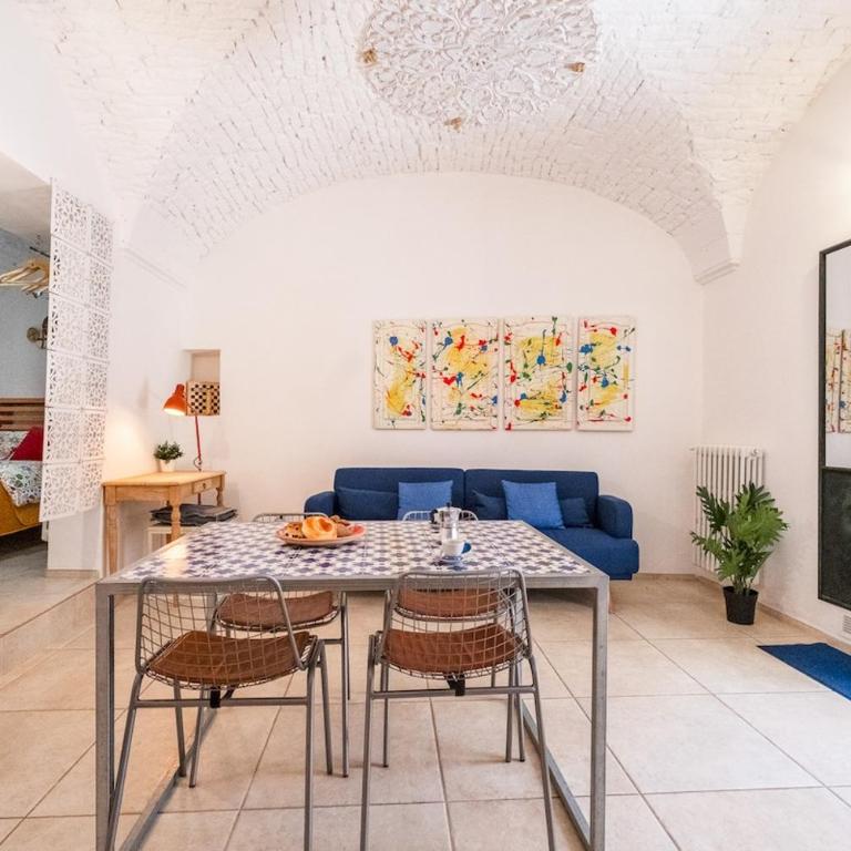 Modern 2-Room Home in Martina Franca Historic Center, 2 Min Walk to Cathedral - Casa con 2 Camere da Letto - 55