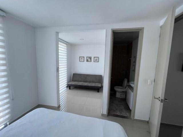 Casa con Jacuzzi Vía El Peñon Girardot - Three-Bedroom Villa - 10