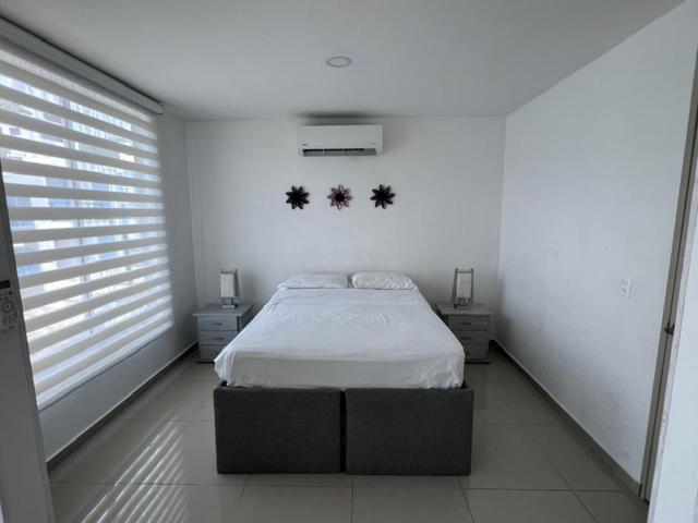 Casa con Jacuzzi Vía El Peñon Girardot - Three-Bedroom Villa - 15