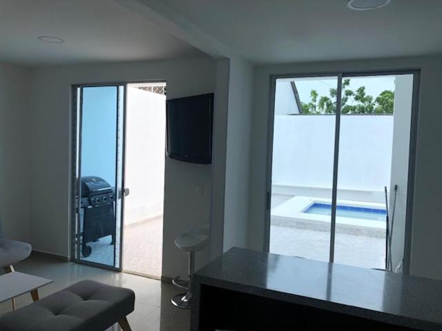 Casa con Jacuzzi Vía El Peñon Girardot - Three-Bedroom Villa - 24