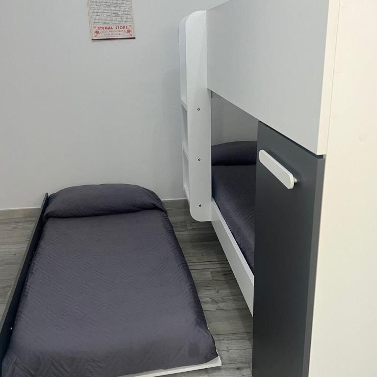 La casa di Robi - Appartamento con 2 Camere da Letto - 9