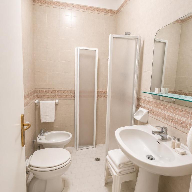 Hotel Bremen - Camera Tripla Standard - 3