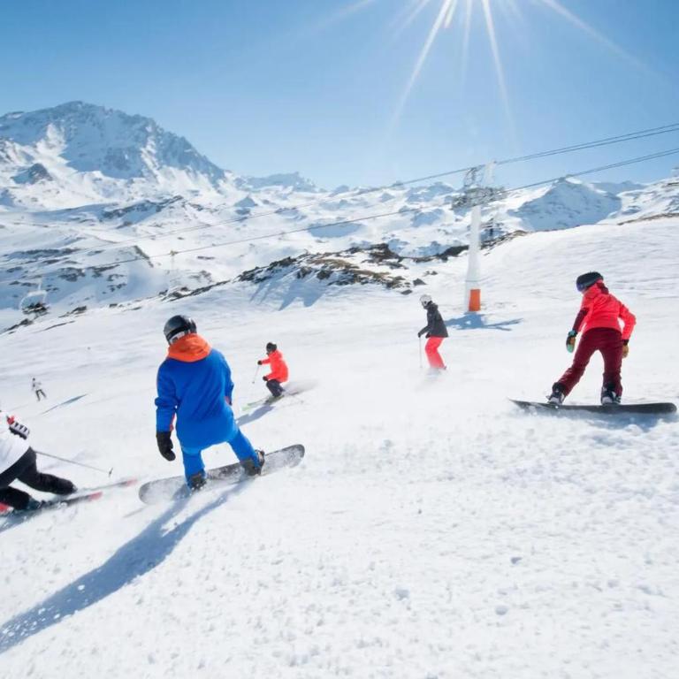 Mountain-View with Ski-In ski Out Stay - Apartment - 8