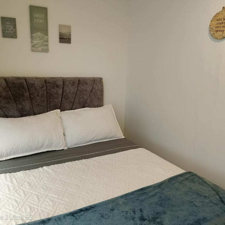 Room cerca al aeropuerto #3 - Habitación Doble con baño privado - 5