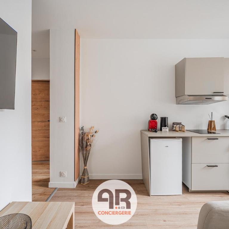 Le Petit Cocon - Proche centre - WIFI - Appartement 1 Chambre - 12