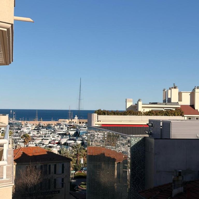 2 pièces gare Antibes proche port - Appartement - 1