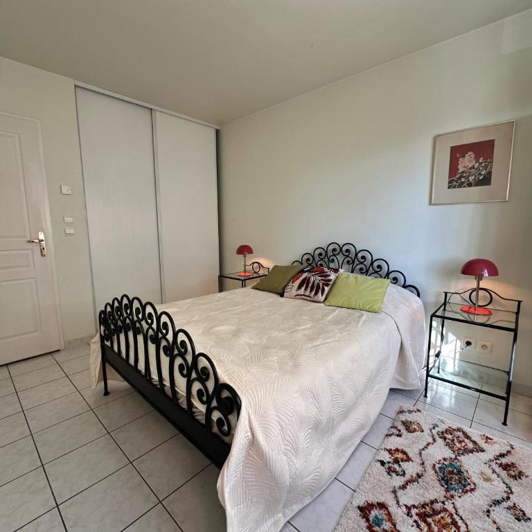 2 pièces gare Antibes proche port - Appartement - 5