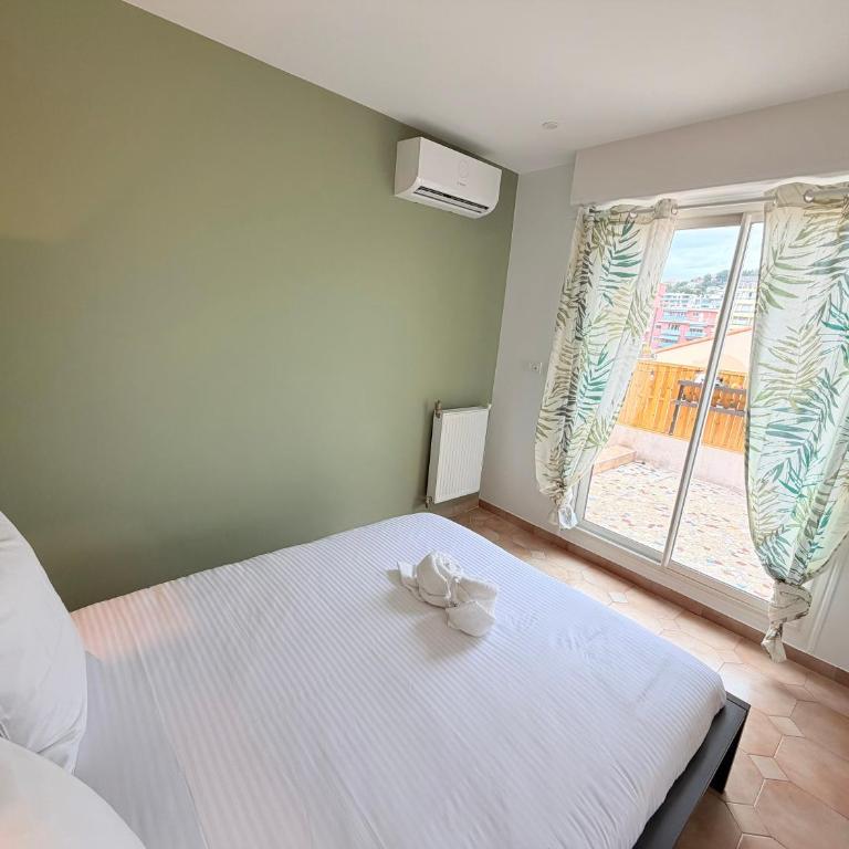 NICE Promenade des Anglais Beach Californie AC - Appartement 2 Chambres avec Balcon et Vue sur la Mer - 23