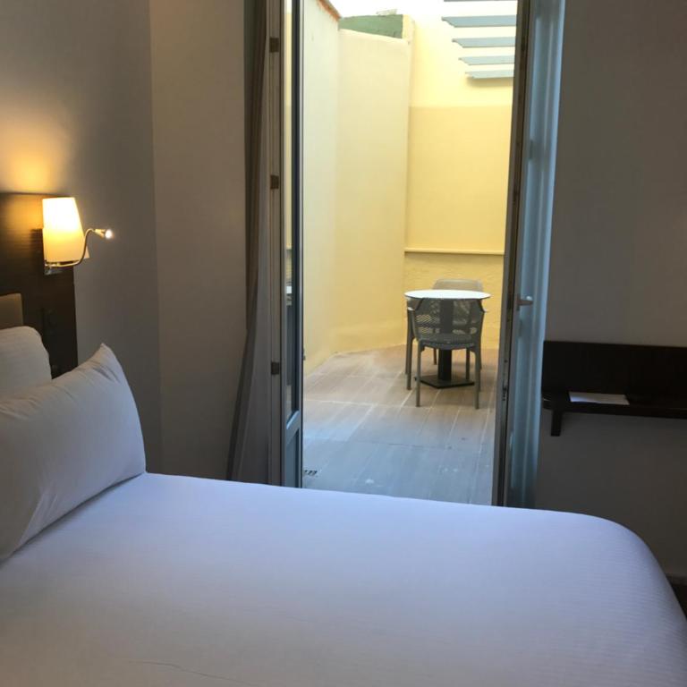Hôtel & Appartements Monsigny - Chambre Double avec Balcon - 5