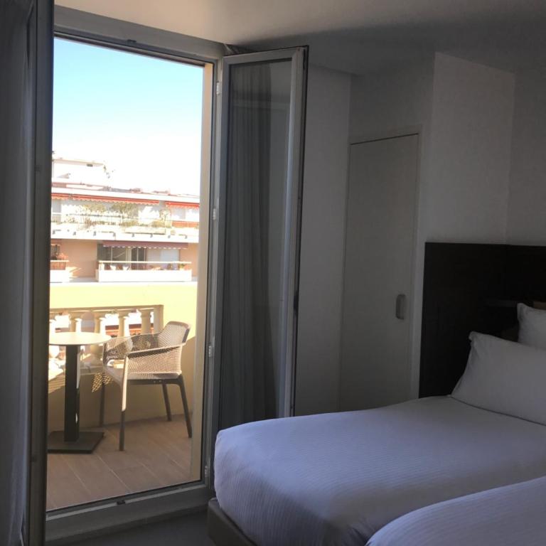 Hôtel & Appartements Monsigny - Chambre Lits Jumeaux avec Balcon - 5