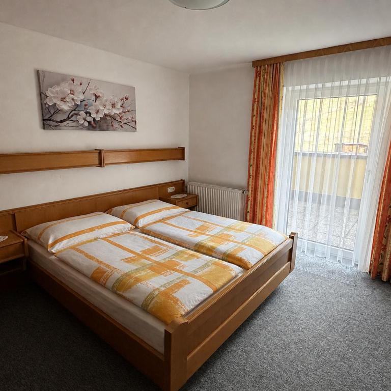 Pension Wald - Doppelzimmer - 2