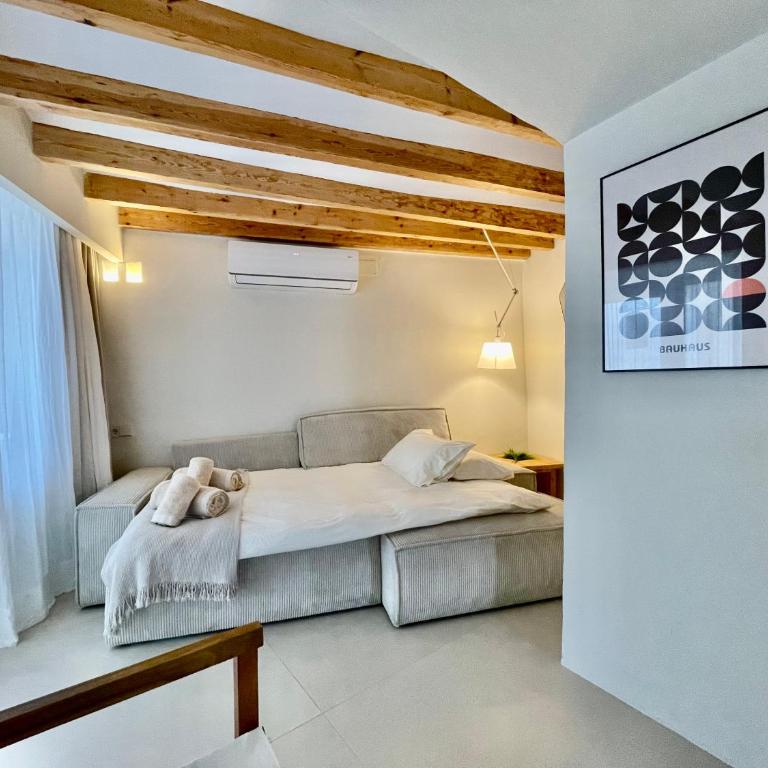 MIMARE Dénia - Deluxe Two-Bedroom Apartment with Garden View - 3