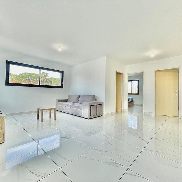 Le Calypso, Appartement 2 chambres , parking, clim - Apartamento de 2 dormitorios - 9