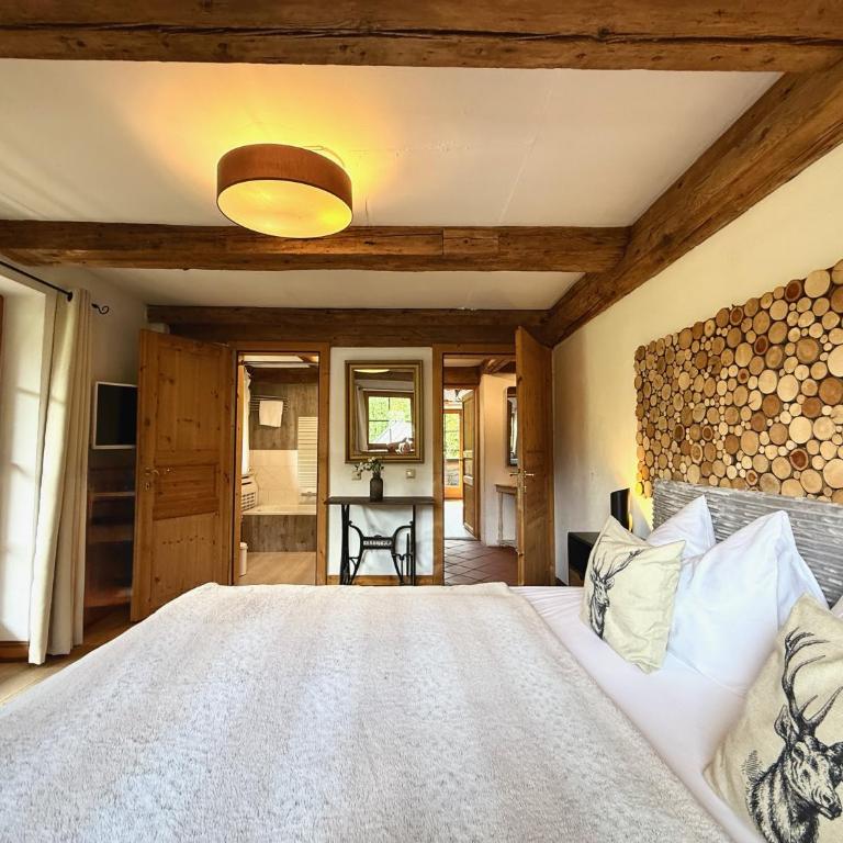 CHALET BELLE KITZ by Belle Stay - Two-Bedroom Apartment - 12