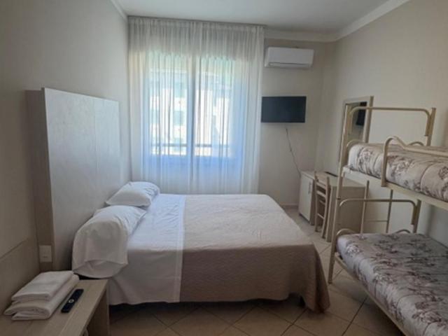 Terme Palace Hotel - Camera Matrimoniale con Letto Supplementare - 1