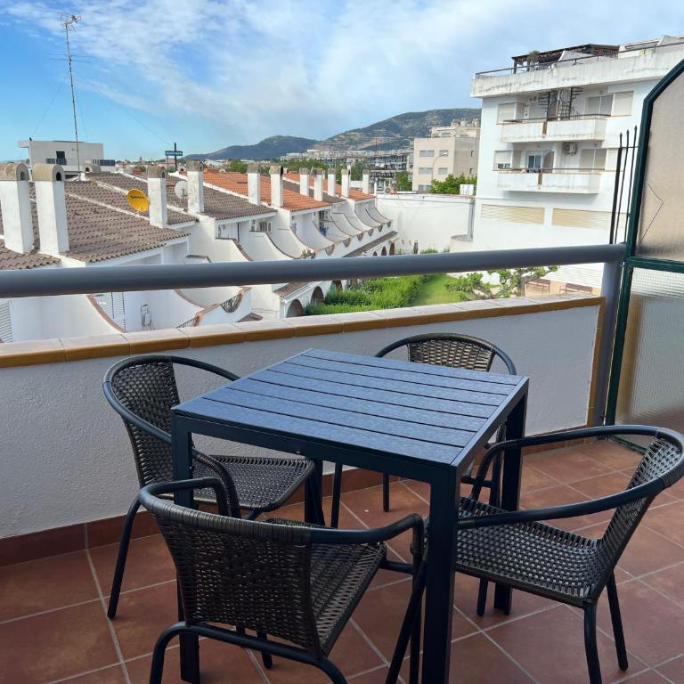 Apartamento con piscina a pocos metros de la playa - Apartamento de 3 dormitorios - 12