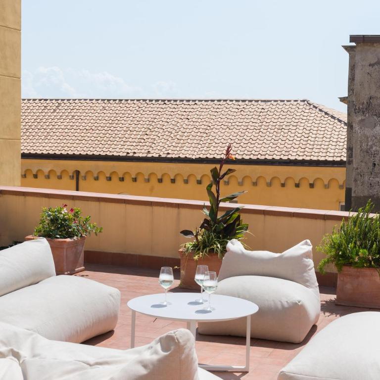The Supreme Penthouse Iconic Terrace in Old Naples for group - Maison de Vacances - 3