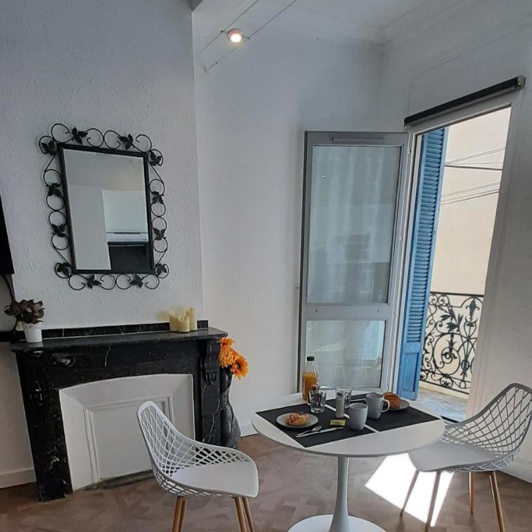 Studio de la Comédie, 1er étage - Apartment mit 1 Schlafzimmer - 2
