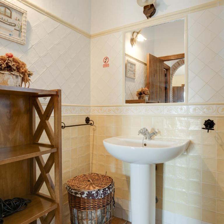 Casa Roche Noble 3 - Habitación Cuádruple con bañera - 16