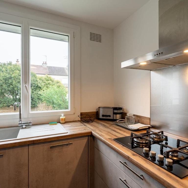 Le Bruxellois - Wifi - Parking - Vacation Home - 9