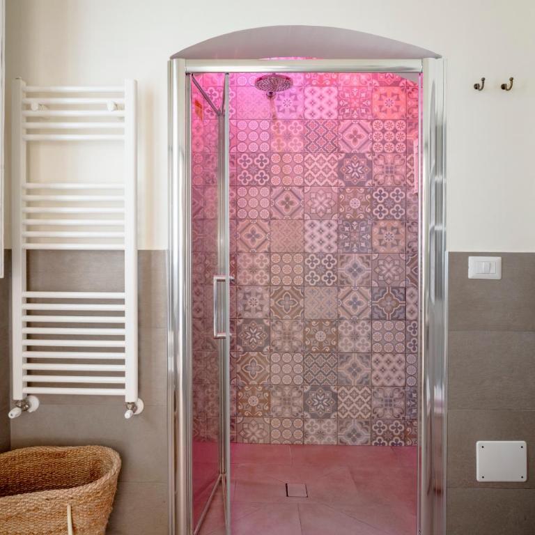 Garibaldi 54 - Superior One-Bedroom Apartment with Balcony - 13