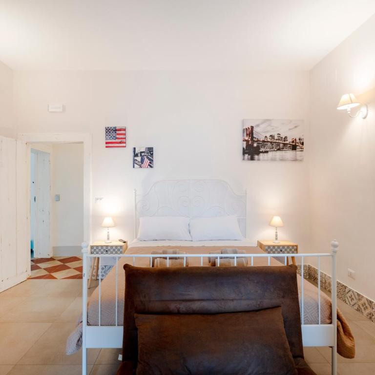 Garibaldi 54 - Superior One-Bedroom Apartment with Balcony - 5