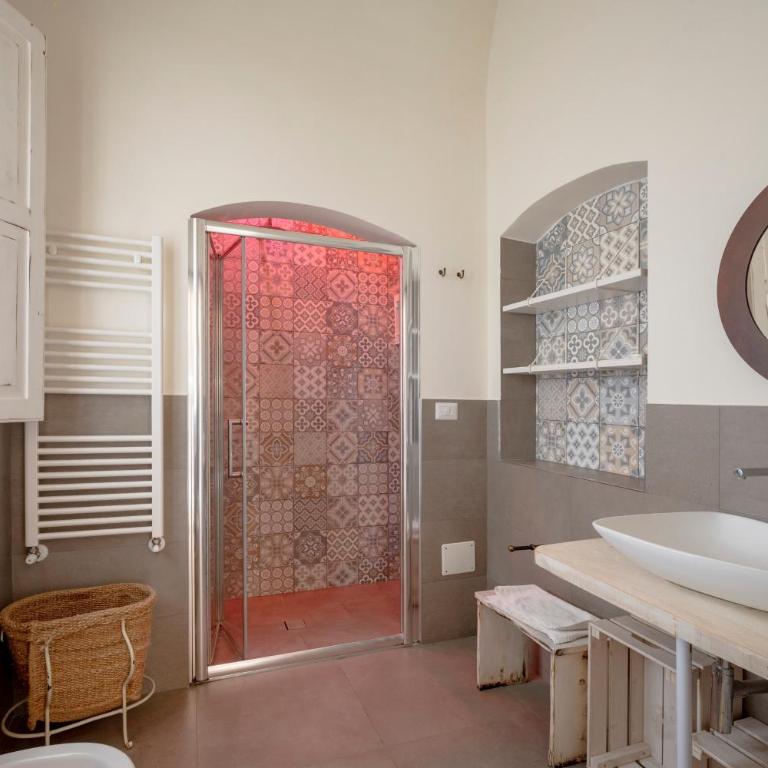 Garibaldi 54 - Superior One-Bedroom Apartment with Balcony - 12